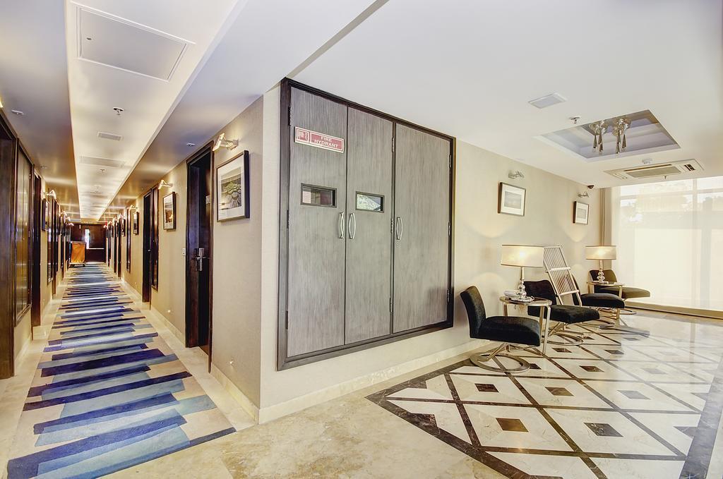 Palm Spring A Boutique Hotel New Delhi Exteriör bild